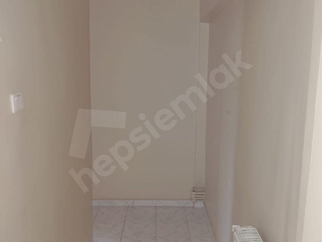 ÇENGELKÖY ALTINKÖY 1 STESİNDE 3+1 NET 125M2 ARAKAT KİRALIK DAİRE - Görsel 22