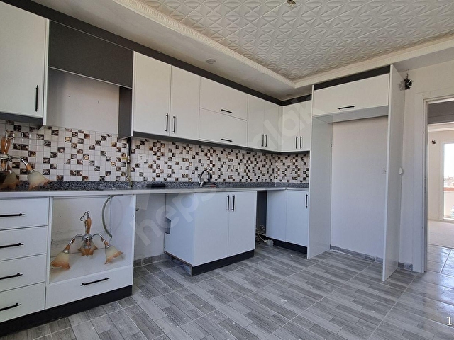 EKİCİDEN 60. YILDA 2+1 KOMBİLİ KATTAN BÖLME DAİRE