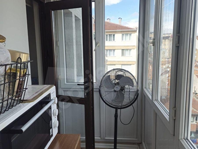 Opera Emlaktan Şehrin Kalbinde 3+1, 230m² Geniş Daire - Merkezi Konum! - Görsel 22