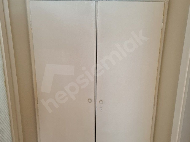 BAHÇELİEVLERDE 2+1 KLASİK DAİRE AÇIKLAMAYI OKUYUNUZ..... - Görsel 6