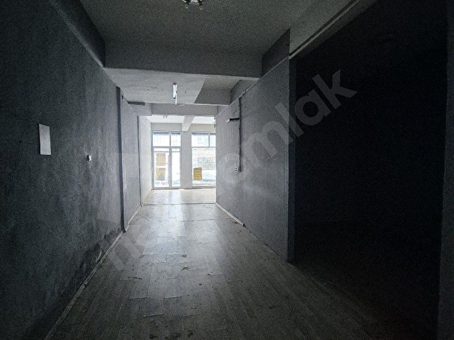 Üçyol betonyol cadde üzerinde satılık iş yeri - Görsel 8