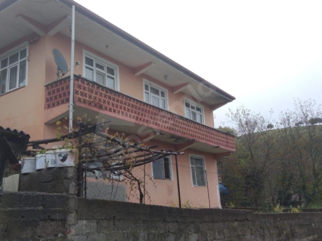 UYGUN FİYATLI KÖY EVİ VE BAHÇESİ