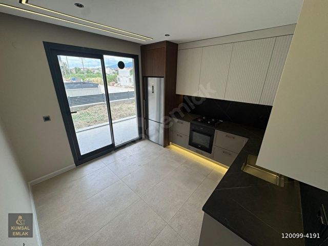KUMSALDAN AKÇAY YENİMALLEDE BAHÇE KULLANIMLI_2+1_SIFIR LÜX DAİRE - Görsel 8
