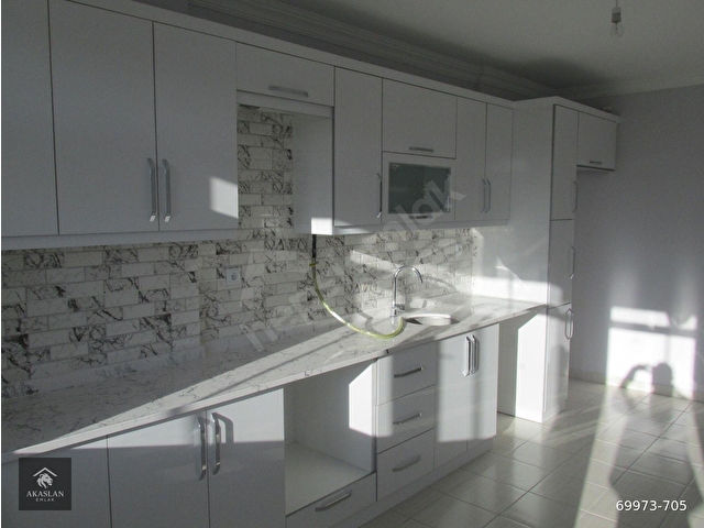 AKASLAN EMLAK TAN SATILIK 3+1 DAİRE