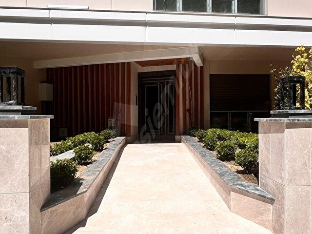 CADDEBOSTAN SAHİLDE 1+1 42 M2 NET ULTRA LÜKS GİRİŞ KAT - Görsel 2