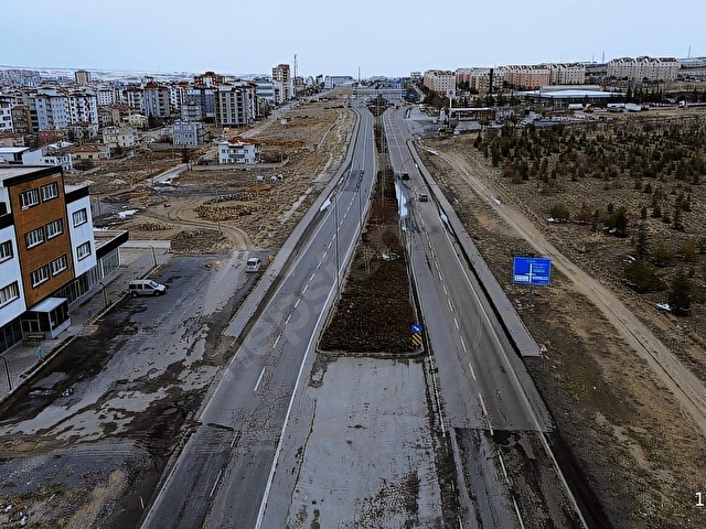 YAĞMUR EMLAKTAN İLHANLI MAH.DE 3 KATLI KİRALIK 161m2 DÜKKAN - Görsel 29