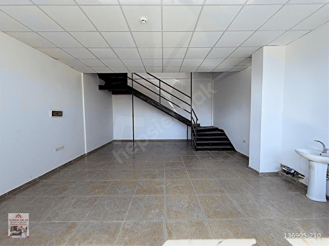 YAĞMUR EMLAKTAN İLHANLI MAH.DE 3 KATLI KİRALIK 161m2 DÜKKAN - Görsel 4