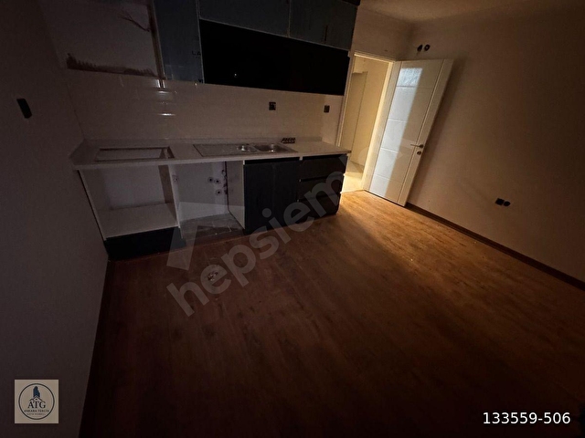 MALTEPEDE İKİ DAIRE TEK TAPU 4+2 SATILIK DAİRE - Görsel 8