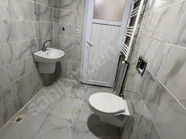 YATIRIM EMLAKTAN 2+1 CARŞI MERKEZDE KİRALIK DAİRE - Görsel 3