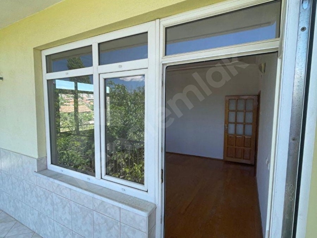 ANTALYA ELMALI İLÇESİNDE MERKEZİ KONUMDA FERAH VE AYDINLIK GENİŞ BALKONLU SOBALI KİRALIK DAİRE - Görsel 28