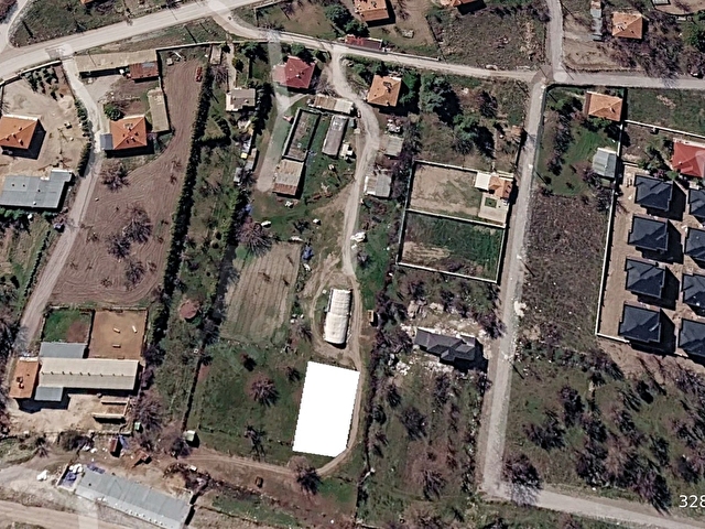 GÖLBAŞI KARAOĞLANDA PARK CEPHELİ KÖŞE BAŞI İMARLI ARSA