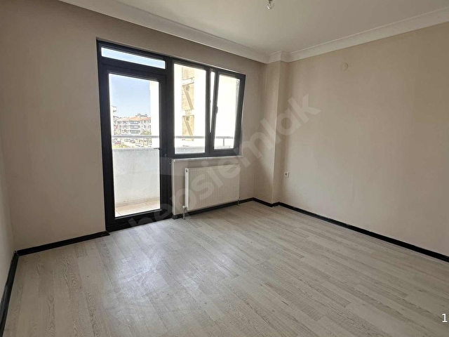 HLY GAYRİMENKULDEN PLEVNE MAHALLESİNDE 1+1 EŞYASIZ KİRALIK DAİRE - Görsel 9
