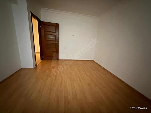 ALSANCAK MAHDE KOT 2 KAT KONUMUNDA 3+1 KİRALIK - Görsel 14