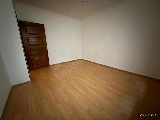 ALSANCAK MAHDE KOT 2 KAT KONUMUNDA 3+1 KİRALIK - Görsel 13