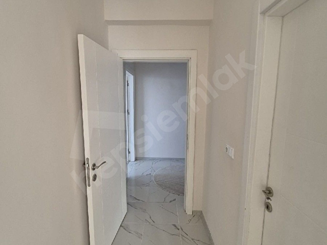 KARŞIYAKA MAH 3+1 ÖZEL İMARLI 140 M2 EBEVEYN BANYOLU FUUL YAPILI 5 YILLIK BINA - Görsel 9