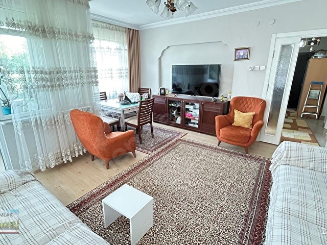 LONDRA ASFALTI ÜZERİNDE 2 BALKONLU ARA KAT 3+1 SATILIK DAİRE - Görsel 6