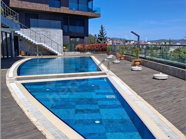 Tarabya’da Boğaz Manzaralı YENİ SİTEDE KİRALIK Lüks Dubleks