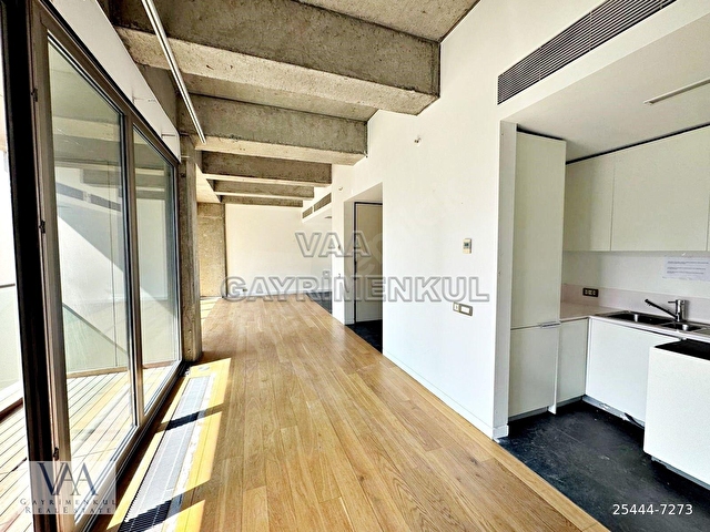 VAA DAN LEVENT LOFT TA 130M2ÖNÜ AÇIK BALKON KİRALIK İŞ YERİ OFİS - Görsel 4