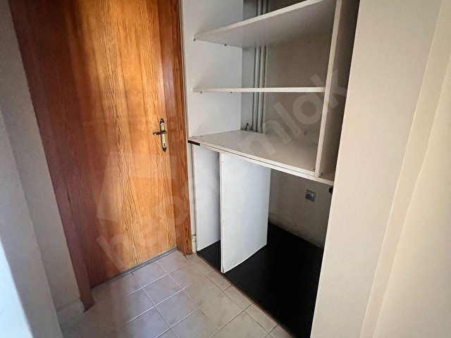 Gazi Osman Paşa Mahallesinde Kiralık 3+1 Ara Kat Daire - Görsel 13