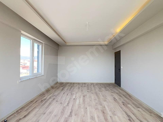 BAHÇELİEVLERDE SATILIK GİYİNME ODALI ULTRA LÜKS 3+1 DAİRE - Görsel 6