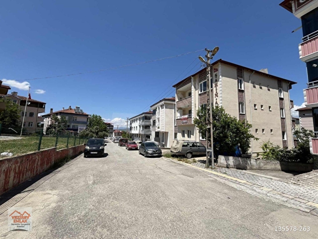 VEZİREV EMLAKtan TİKENLİ MAH. 2+1 ARAKAT KİRALIK DAİRE - Görsel 5