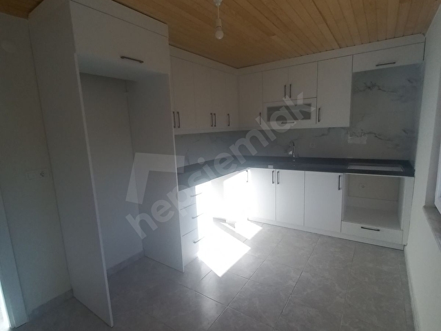 TİREBOLU CİVİL KÖYÜNDE SATILIK İÇİNDE EV OLAN FINDIK BAHÇESİ - Görsel 30