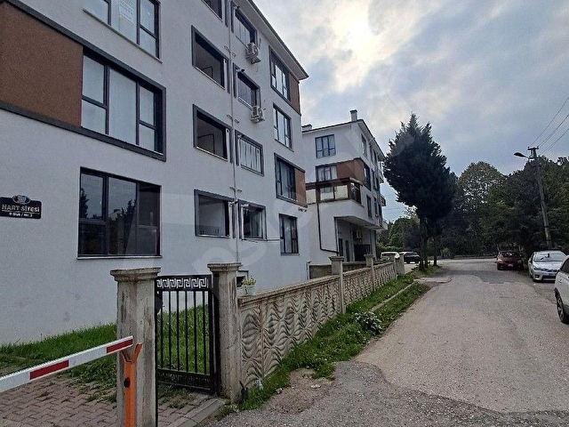 DÜZCE AZİZİYE MAHALLESİNDE  2+1 arakat asansörlü kapalı garajlı SATILIK DAİRE - Görsel 4