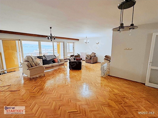 Karşıyaka Iskele Karşısında Kiralık 4+1 Daire - Görsel 8