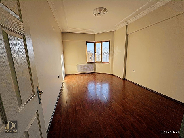 Tuna Caddesi Üzerinde 4+1 Satılık Daire - Görsel 10