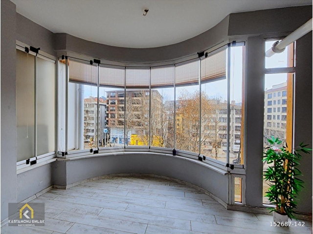 KASTAMONU EMLAK GAYRİMENKULDEN ANACADDE LÜKS SATILIK 4+1 DAİRE - Görsel 17