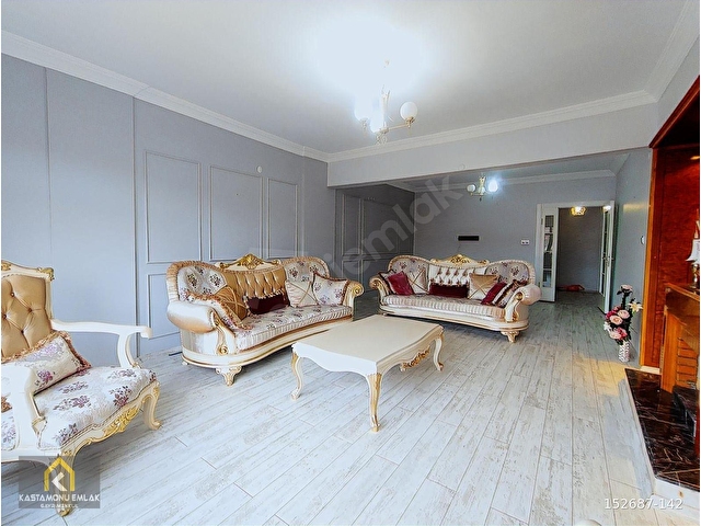 KASTAMONU EMLAK GAYRİMENKULDEN ANACADDE LÜKS SATILIK 4+1 DAİRE - Görsel 4