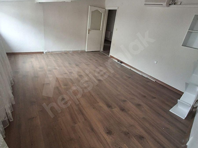 ACİL SATILIK HÜRRİYETTE 3+1 170 M2 ÇATI KATI - Görsel 5