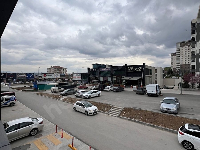 BULVAR ÜZERİNDE ORİJİN İŞ MERKEZİNDE BAĞIMSIZ MUTFAKLI KİRALIK SIFIR OFİS - Görsel 27