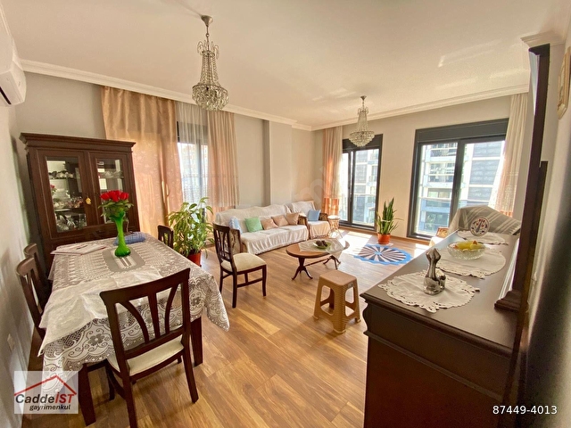 CaddeİSTTEN ÖMERPAŞA VE TÜTÜNCÜ MEHMET EFENDİ ARASINDA 95m² 3+1