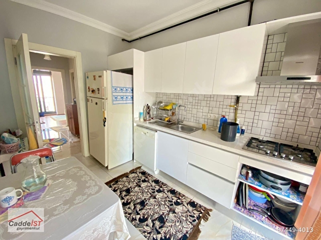 CaddeİSTTEN ÖMERPAŞA VE TÜTÜNCÜ MEHMET EFENDİ ARASINDA 95m² 3+1 - Görsel 7