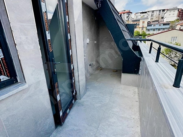 ARNAVUTKÖY TAŞOLUK CADDE ÜZERİ 2+1 SATILIK ÇATI KATI - Görsel 4
