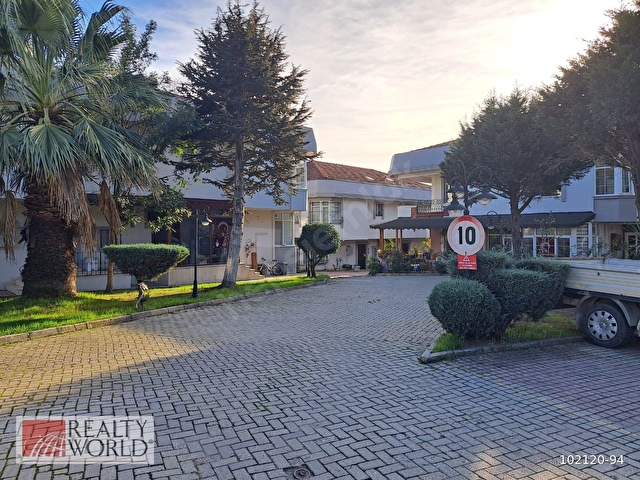 FIRSAT - PENDİK YENİŞEHİRDE 5+2 LÜKS BAKIMLI FORLEKS VİLLA - Görsel 3