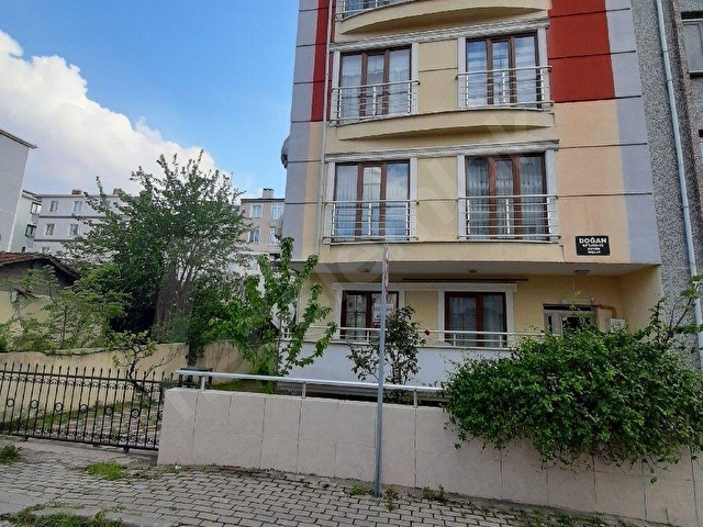 LÜLEBURGAZ KURTULUŞ MAH. 3+1 YÜKSEK GİRİŞ  ASANSÖRLÜ OTOPARKLI DAİRE  95 M2