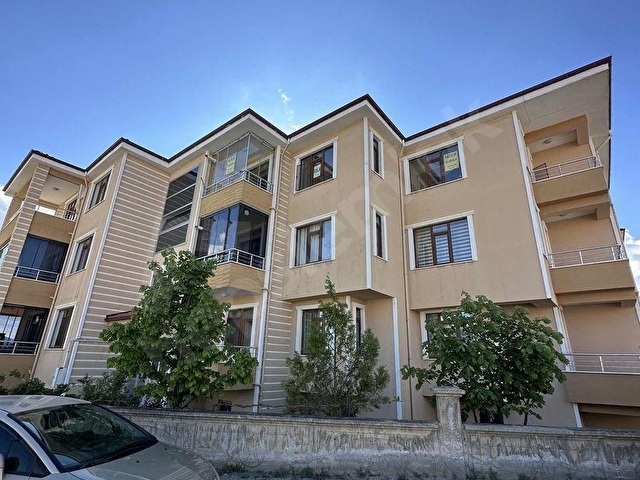 BERLİN EMLAKTAN YUNUS EMRE MAHALLESİ SATILIK 3+1 DAİRE - Görsel 2