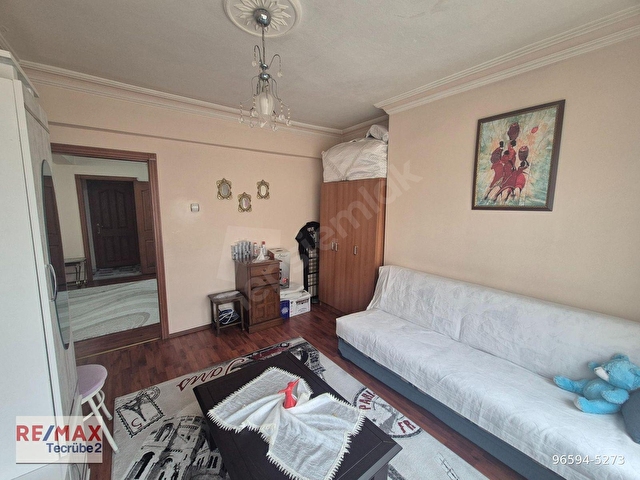 DEMETLALE MAHALLESİNDE CADDE ÜZERİ BAKIMLI 3.5+1 SATILIK DAİRE - Görsel 12
