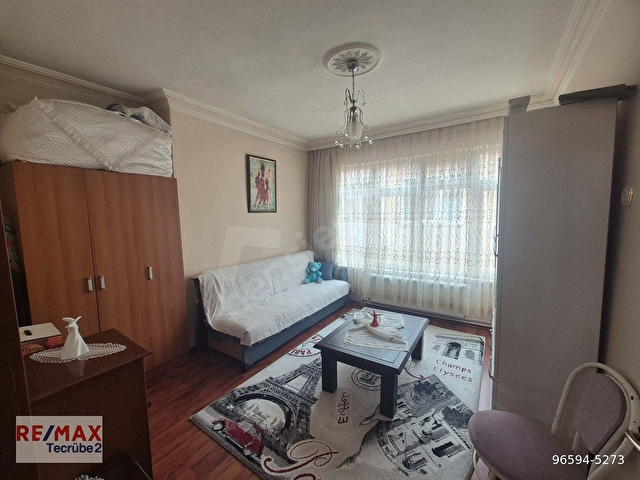 DEMETLALE MAHALLESİNDE CADDE ÜZERİ BAKIMLI 3.5+1 SATILIK DAİRE - Görsel 11