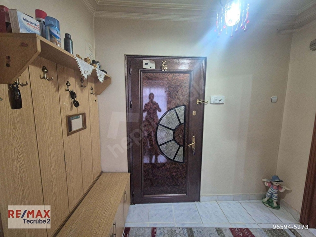 DEMETLALE MAHALLESİNDE CADDE ÜZERİ BAKIMLI 3.5+1 SATILIK DAİRE - Görsel 2