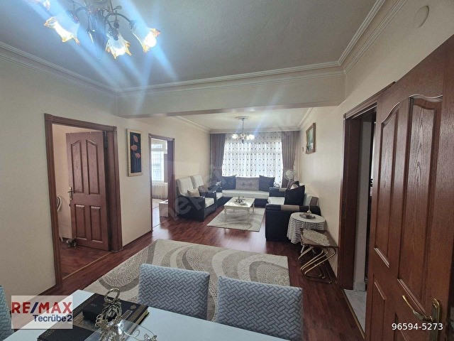 DEMETLALE MAHALLESİNDE CADDE ÜZERİ BAKIMLI 3.5+1 SATILIK DAİRE - Görsel 7