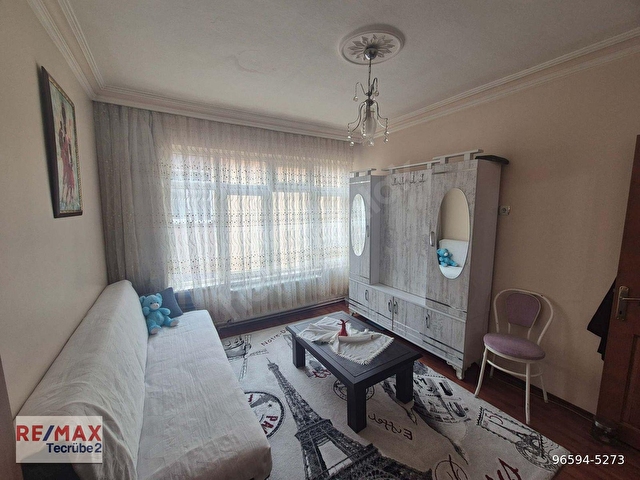 DEMETLALE MAHALLESİNDE CADDE ÜZERİ BAKIMLI 3.5+1 SATILIK DAİRE - Görsel 14