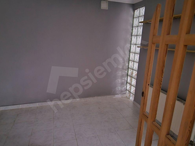 Uskumruköy Arıköyde Bodrumdan Bahçe Çıkışlı Kiralık 4+1 Villa - Görsel 22