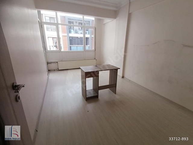 BARIŞTAN KREDİYE UYGUN METROBÜSE YAKIN 3+1 SATILIK DAİRE - Görsel 8