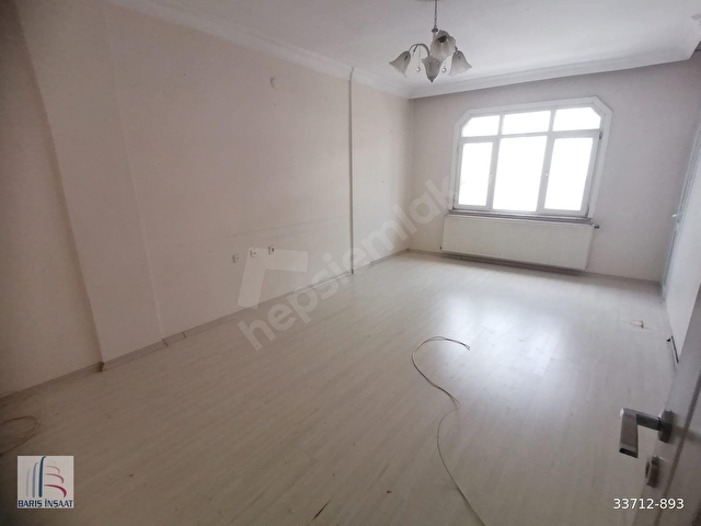BARIŞTAN KREDİYE UYGUN METROBÜSE YAKIN 3+1 SATILIK DAİRE - Görsel 2