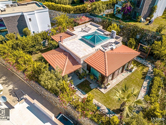 Gümüşlük Denize Yakın 4+2 Özel Mimari Villa