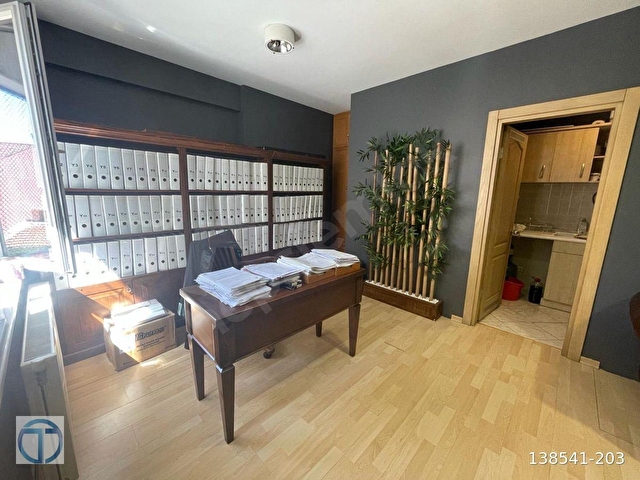 Kadıköy Merkez’de İşlek Cadde Üzerinde FULL EŞYALI Kiralık Ofis - Görsel 10
