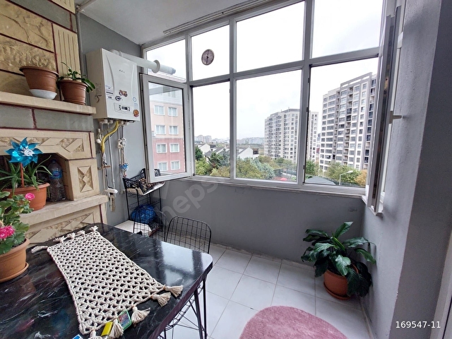 Beylikdüzü Barış Mahallesi Kısa Katlıda 3+1 Satılık Daire - Görsel 6